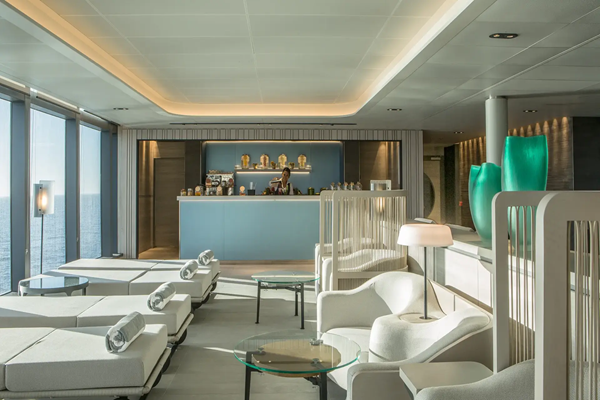 57CHARCOT-TRI21-100794_Shooting-Deco_CDT-Charcot_Piscine-interieur-PONANT-Gilles-Trillard